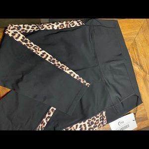 Leopard Brilliant Hi-Rise Capri 20” leggings